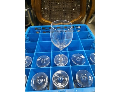 Wine glasses, 11 glasses.

SOLD AS LOT.


