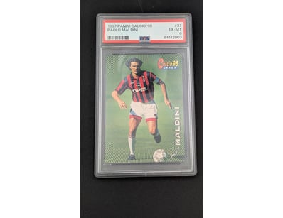 RARE & COLLECTABLE GRADED TRADING CARDS (A976) - Lot 4063
