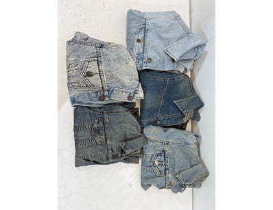 Entire Vintage Clothing Store Liquidation (ON11... - Lot 115