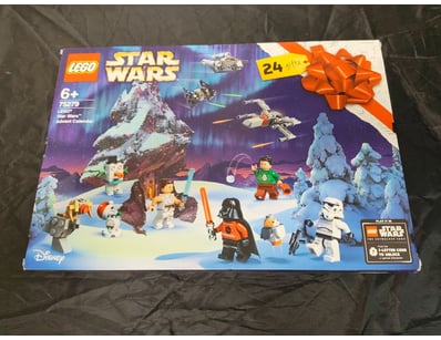 **UNRESERVED** LIFETIME COLLECTION OF LEGO PART... - Lot 643