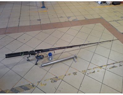 X3 Fishing Rods, Includes Bait Pump

PLEASE NOTE: ...