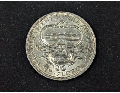 1927 AUSTRALIAN 8 PEARL PARLIAMENT HOUSE FLORIN
...