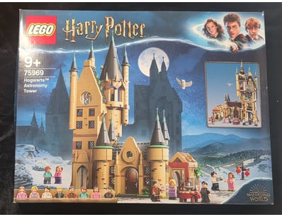 **UNRESERVED** COOKIE'S LIFETIME COLLECTION OF ... - Lot 980