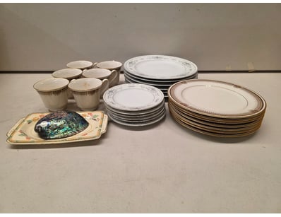 Antiques, Vintage & Interior Treasures (A1005) - Lot 870