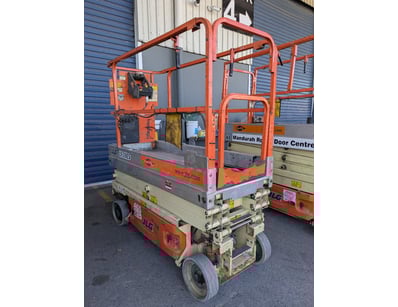 UNRESERVED Ex Commerical Civil Equipment Business... - Lot 7