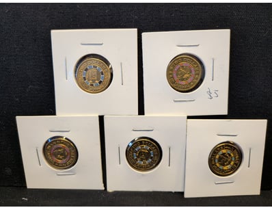 2019 MR SQUIGGLE ASSORTED TWO DOLLAR COINS

7790...