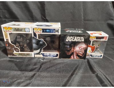 FUNKO POP COLLECTIBLE FIGURES COLLECTION - HORROR ...