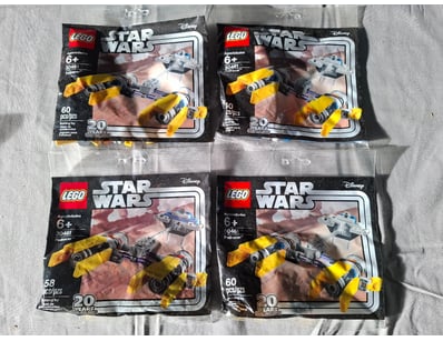 **UNRESERVED** LIFETIME COLLECTION OF LEGO PART... - Lot 372