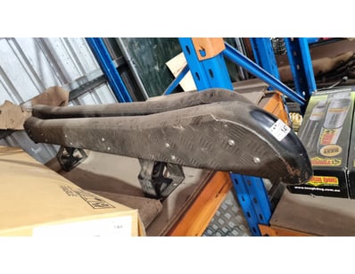 MOSTLY UNRESERVED 4x4 WORKSHOP BUSINESS CLOSURE... - Lot 147