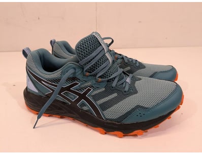 Major Brand Apparel & Footwear Liquidation Even... - Lot 210