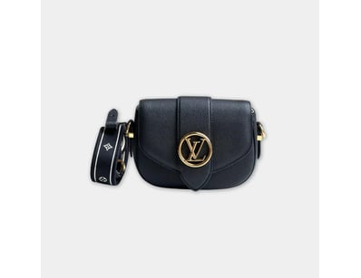 Designer Vault (A1001) - Lot 57