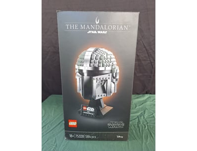 **UNRESERVED** LIFETIME COLLECTION OF LEGO PART... - Lot 194