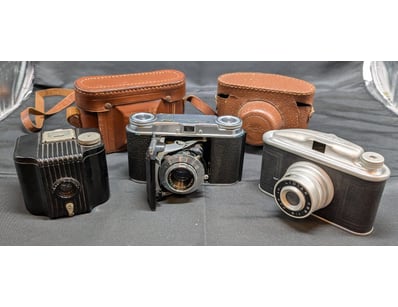 Antique, Vintage & Rugs (A997) - Lot 1025