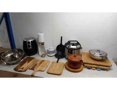 Hospitality, Catering & Events (SAA975) - Lot 4938
