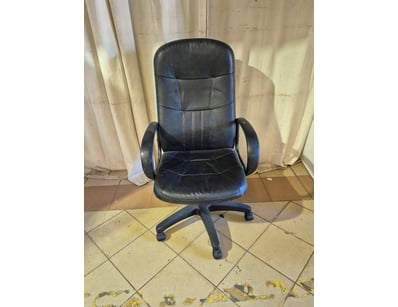 Office chair, black finish, leather style, adjusta...