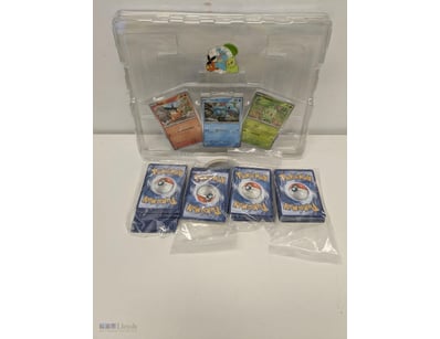 POKÉMON TRADING CARD COLLECTION WITH STARTER DECK ...