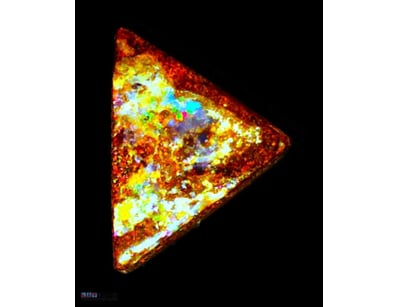 14 CARATS KOROIT BOULDER OPAL. 22X16X6        

Co...