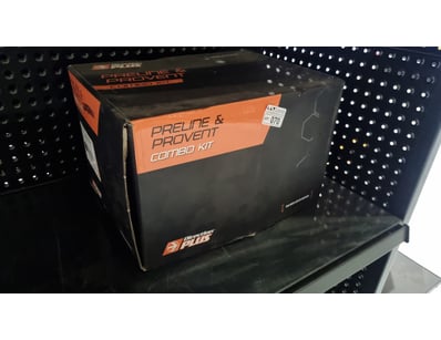 MOSTLY UNRESERVED 4x4 WORKSHOP BUSINESS CLOSURE ... - Lot 70