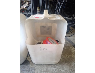 Winch Blick Chain Hoist, 1T Capacity, 6m Chain

...
