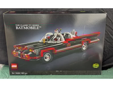 **UNRESERVED** LIFETIME COLLECTION OF LEGO PART... - Lot 124