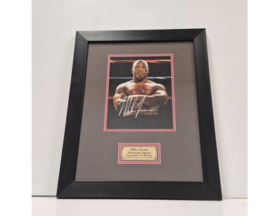 Mancave & Memorabilia (A983) - Lot 609