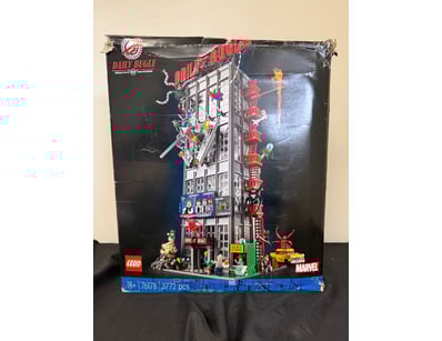 **UNRESERVED** LIFETIME COLLECTION OF LEGO PART... - Lot 587