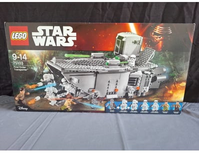 **UNRESERVED** LIFETIME COLLECTION OF LEGO PART... - Lot 254