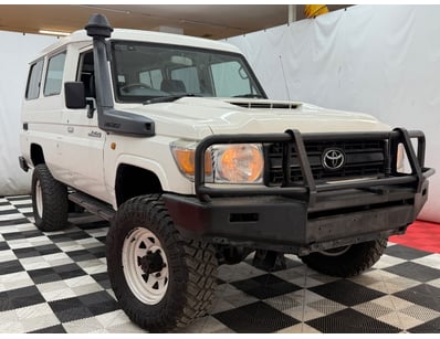 Passenger, Luxury & Commercial Vehicles Auction - Lot 300