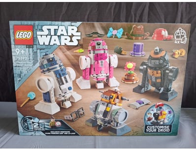 **UNRESERVED** LIFETIME COLLECTION OF LEGO PART... - Lot 233