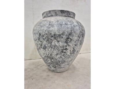 Quality Designer Furniture & Decor Clearance (... - Lot 2089