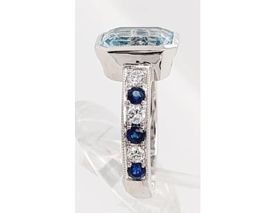 Luxury Jewellery (A984) - Lot 404