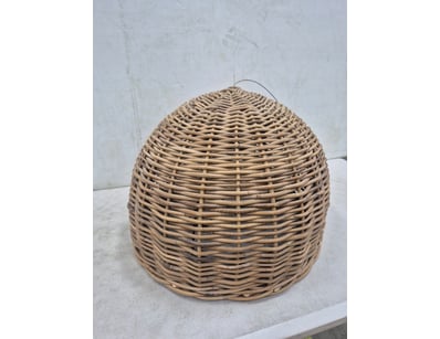 Quality Designer Furniture & Decor Clearance (... - Lot 2055
