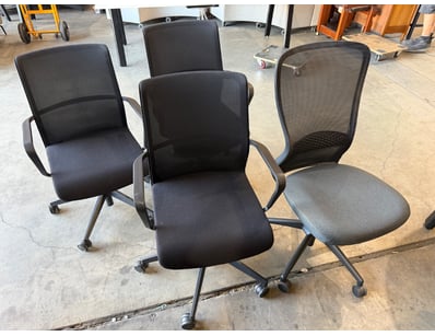 House & Homewares (A1004) - Lot 125