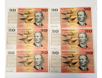AUSTRALIAN $20 BANKNOTES , R407A (F)

CV : $28 E...