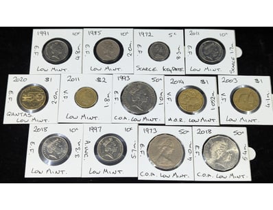 THIRTEEN LOW MINATGAE AUSTRALIAN COIN SET

Vario...