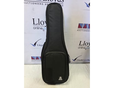 UNRESERVED Airport - Lost Property (A980) - Lot 206