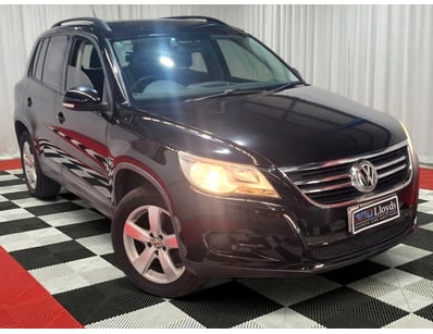 <b>2011 Volkswagen Tiguan 125TSI - Black - 151,040...