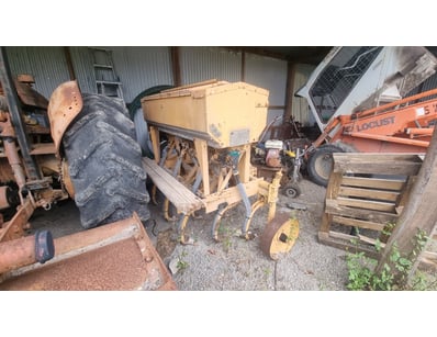 UNRESERVED Farm Equipment & Machinery Clearance ... - Lot 56