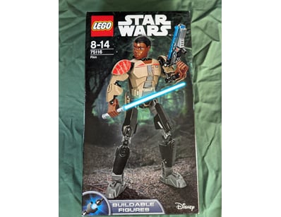 **UNRESERVED** LIFETIME COLLECTION OF LEGO PART... - Lot 182