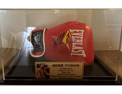 Mancave & Memorabilia (A987) - Lot 40