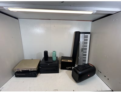 Gadgets, Music & Pastimes (VICA995) - Lot 10