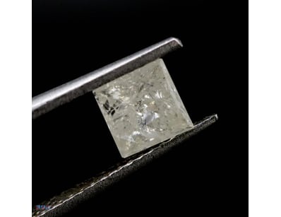 0.85CT NATURAL DIAMOND, PRINCESS CUT     

L Colou...