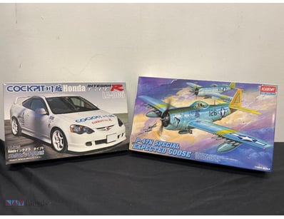 LOT OF 3 UNASSEMBLED PLASTIC MODEL KITS - HONDA IN...