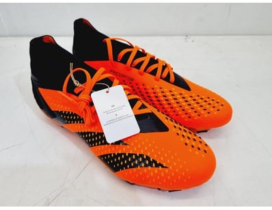 Major Brand Apparel & Footwear Liquidation Even... - Lot 126