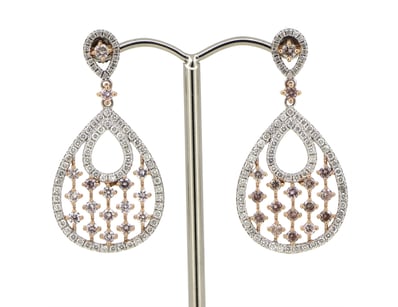 Diamonds Are A Woman's Best Friend (A977) - Lot 2700