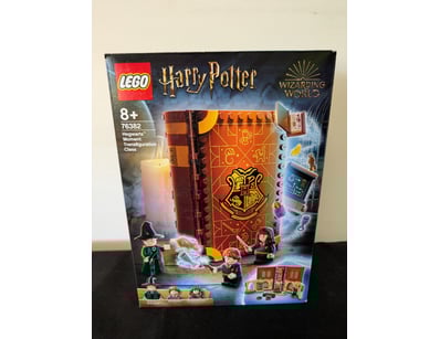 **UNRESERVED** COOKIE'S LIFETIME COLLECTION OF ... - Lot 712