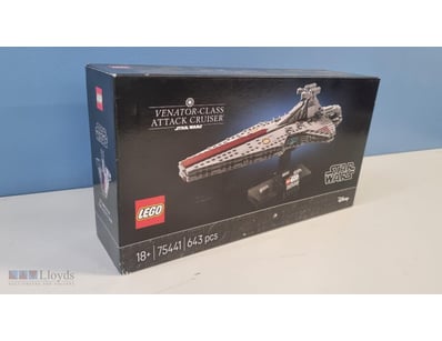 LEGO STAR WARS VENATOR-CLASS ATTACK CRUISER SET 75...