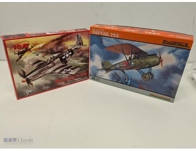 LOT OF TWO WWII AIRCRAFT MODEL KITS - P-51K MUSTAN...