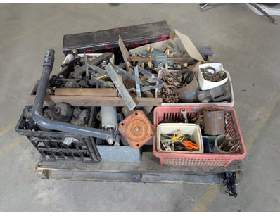Comprehensive collection of woodworking and metalw...