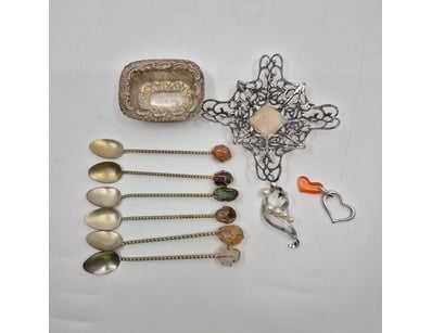 Antique, Vintage & Rugs (A987) - Lot 1010